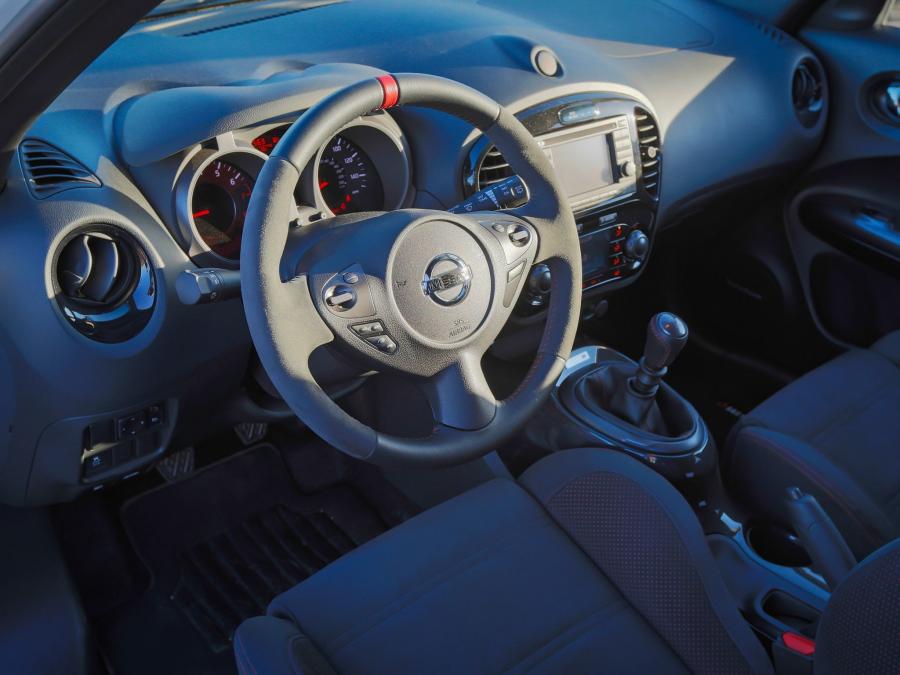  Nissan Juke Nismo 2013 года  (US) (фото 3 из 7)